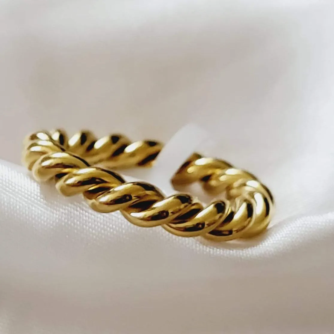 Fransuas Ring